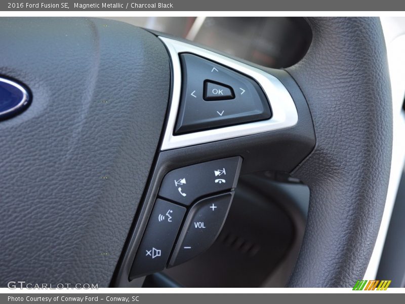 Magnetic Metallic / Charcoal Black 2016 Ford Fusion SE