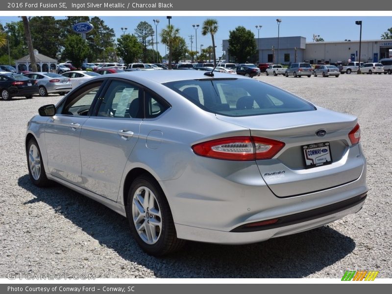 Ingot Silver Metallic / Charcoal Black 2016 Ford Fusion SE