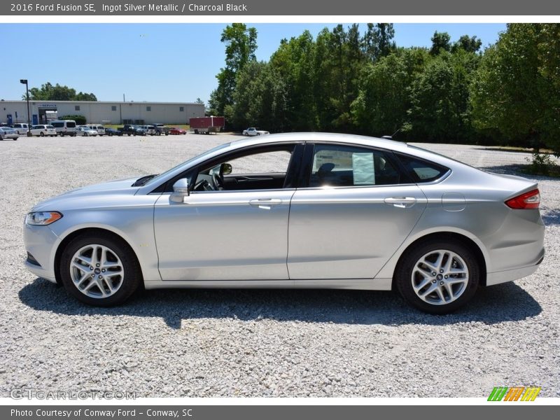 Ingot Silver Metallic / Charcoal Black 2016 Ford Fusion SE