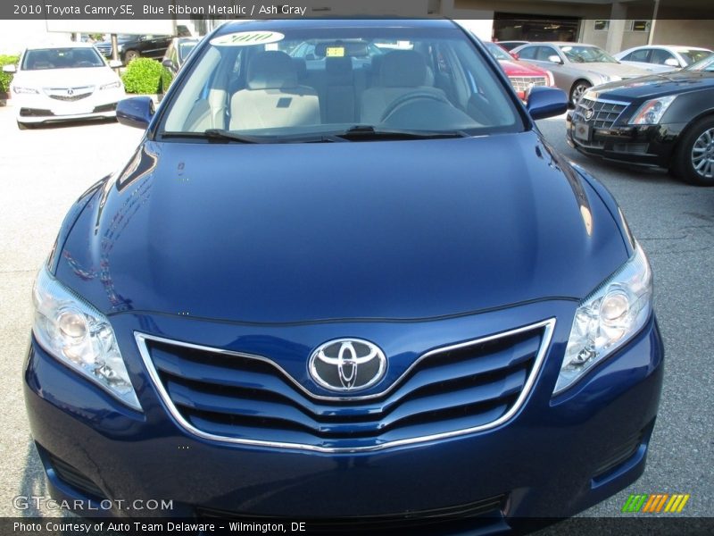 Blue Ribbon Metallic / Ash Gray 2010 Toyota Camry SE