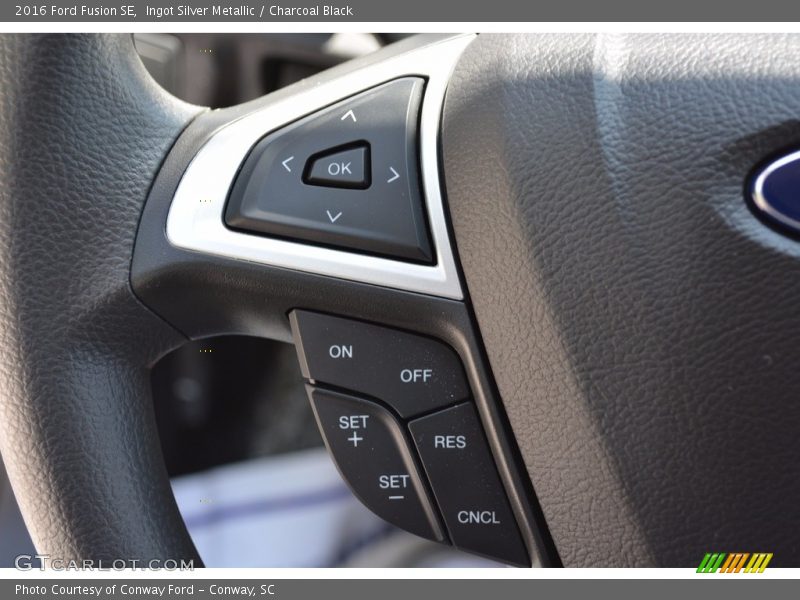 Ingot Silver Metallic / Charcoal Black 2016 Ford Fusion SE