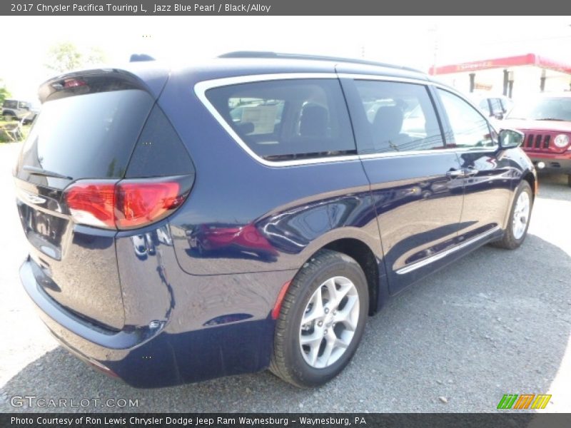 Jazz Blue Pearl / Black/Alloy 2017 Chrysler Pacifica Touring L