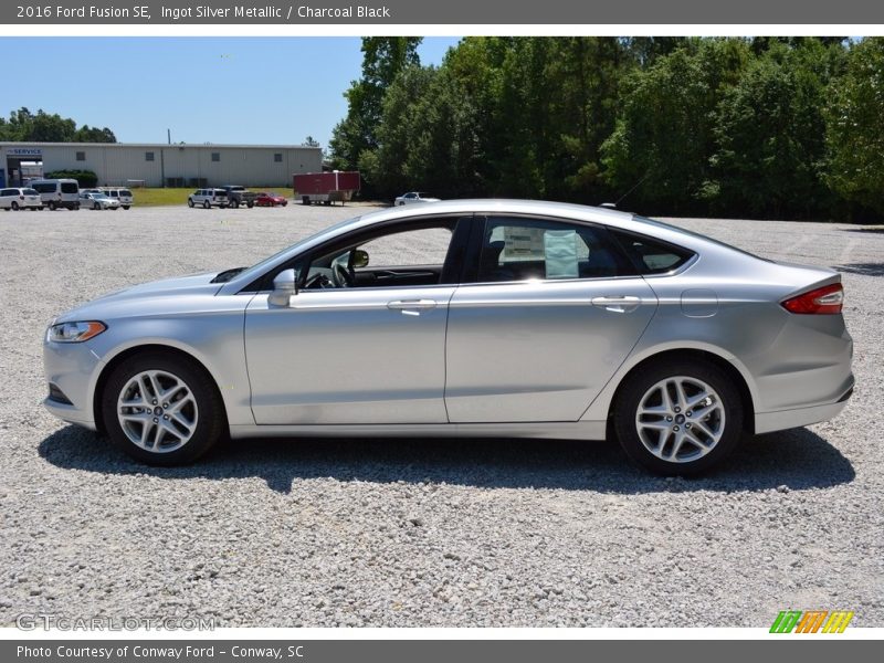 Ingot Silver Metallic / Charcoal Black 2016 Ford Fusion SE