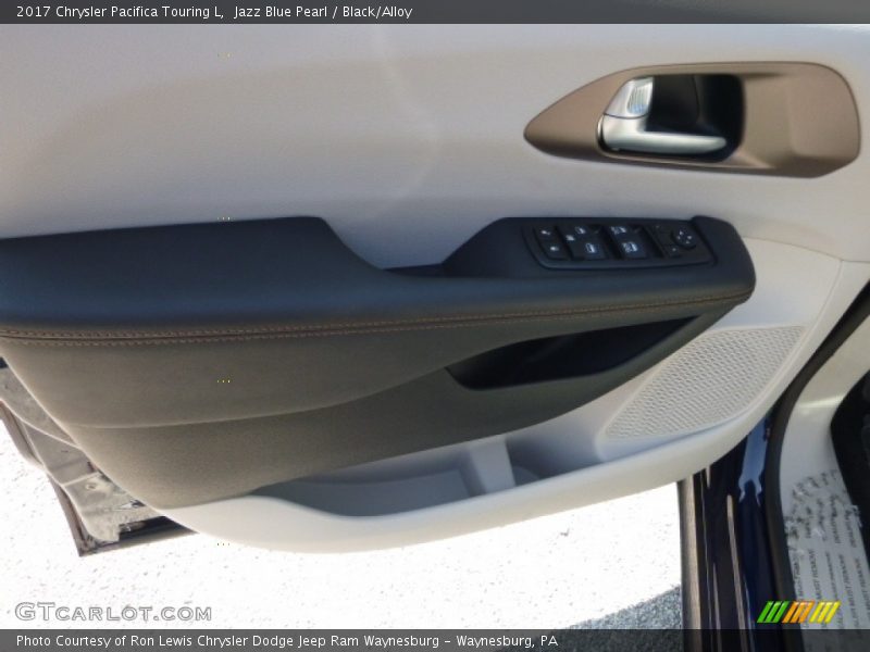 Jazz Blue Pearl / Black/Alloy 2017 Chrysler Pacifica Touring L