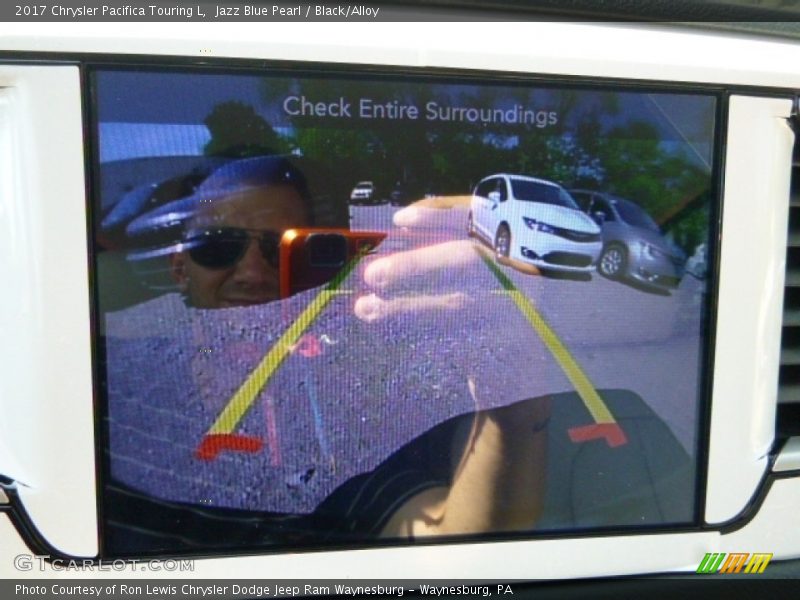 Jazz Blue Pearl / Black/Alloy 2017 Chrysler Pacifica Touring L