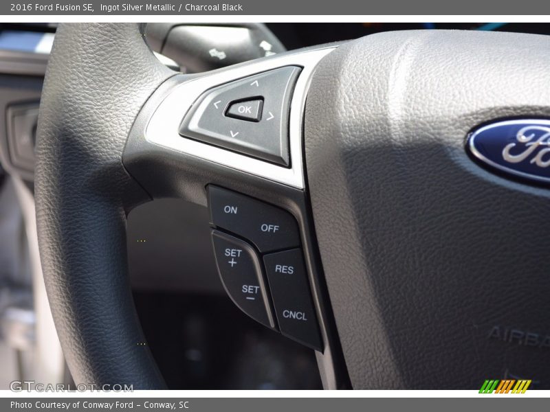 Ingot Silver Metallic / Charcoal Black 2016 Ford Fusion SE