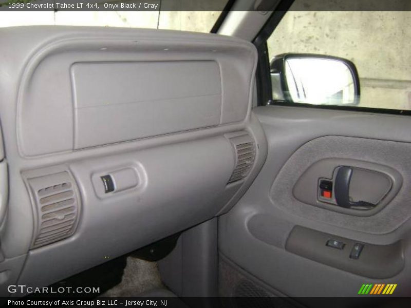 Onyx Black / Gray 1999 Chevrolet Tahoe LT 4x4
