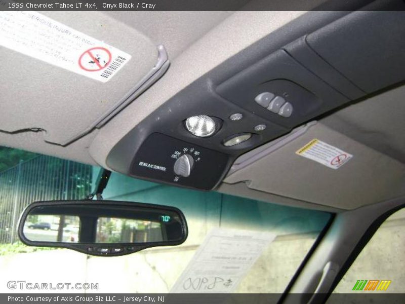 Onyx Black / Gray 1999 Chevrolet Tahoe LT 4x4