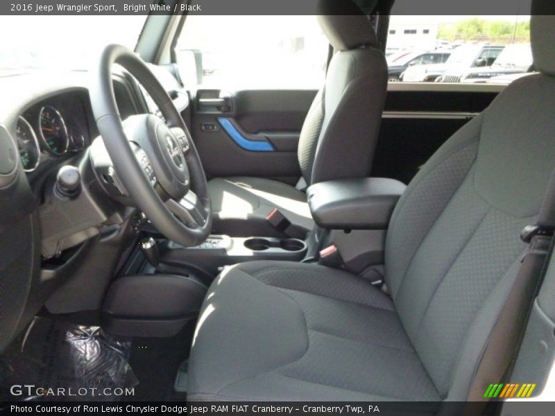 Bright White / Black 2016 Jeep Wrangler Sport