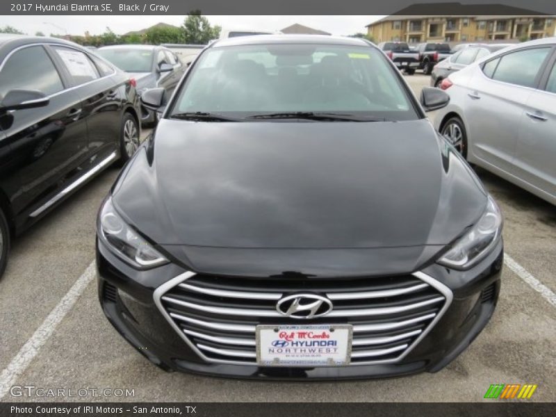 Black / Gray 2017 Hyundai Elantra SE