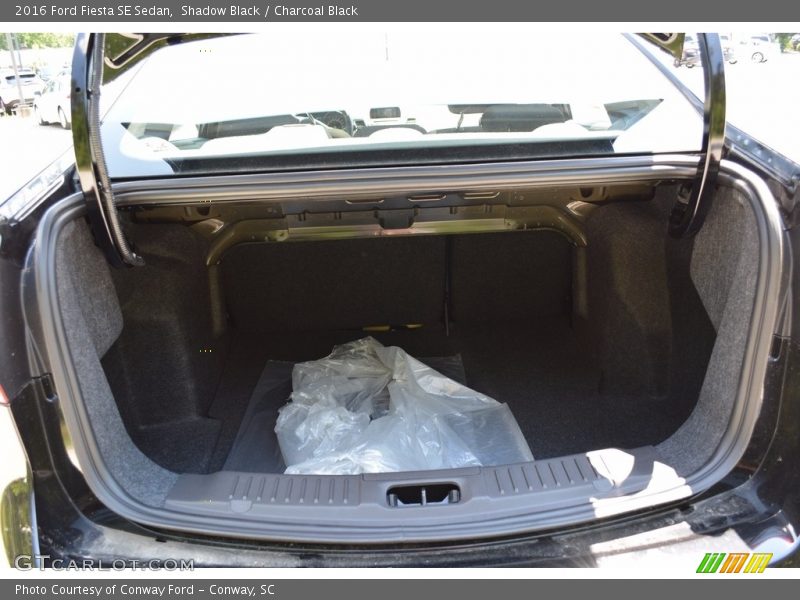 Shadow Black / Charcoal Black 2016 Ford Fiesta SE Sedan
