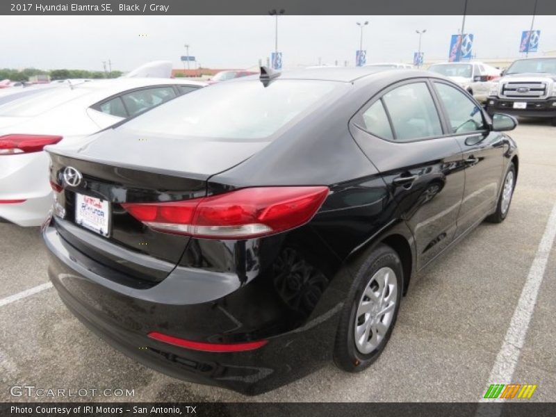 Black / Gray 2017 Hyundai Elantra SE