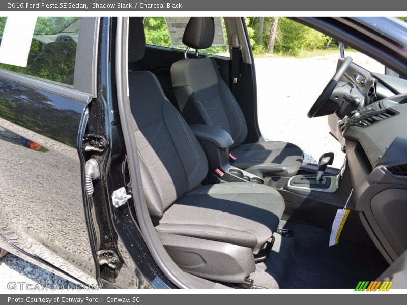 Shadow Black / Charcoal Black 2016 Ford Fiesta SE Sedan
