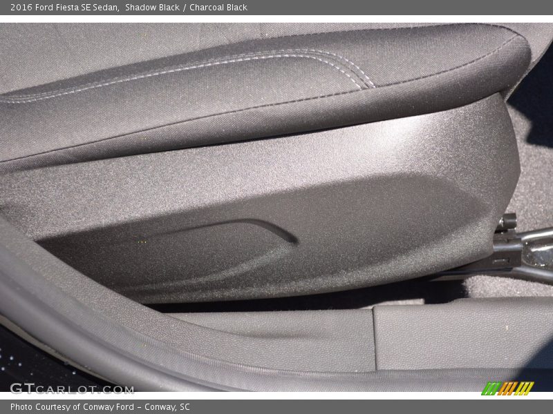 Shadow Black / Charcoal Black 2016 Ford Fiesta SE Sedan
