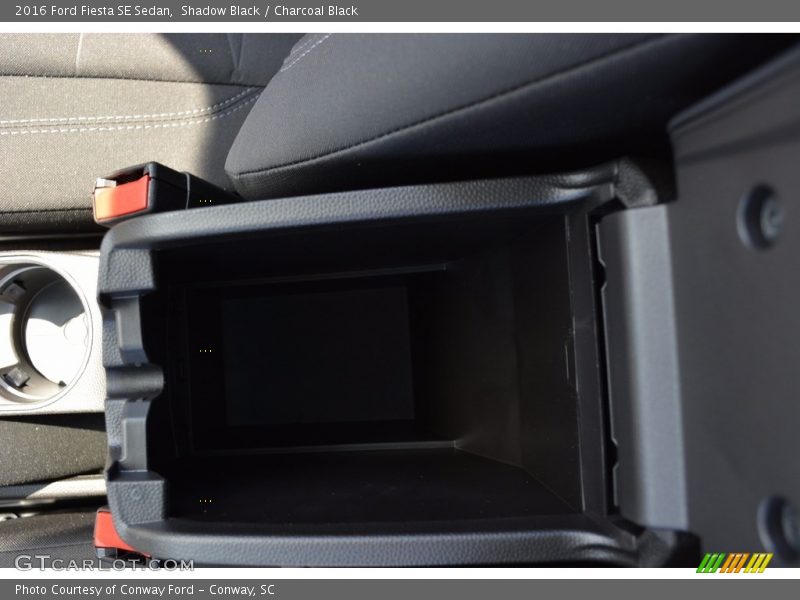 Shadow Black / Charcoal Black 2016 Ford Fiesta SE Sedan