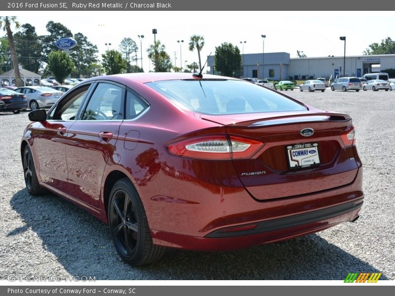 Ruby Red Metallic / Charcoal Black 2016 Ford Fusion SE