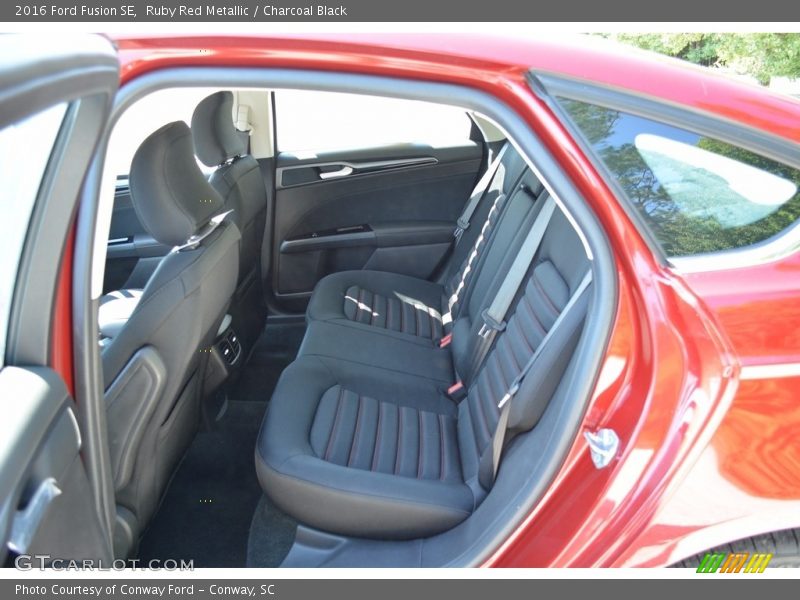 Ruby Red Metallic / Charcoal Black 2016 Ford Fusion SE