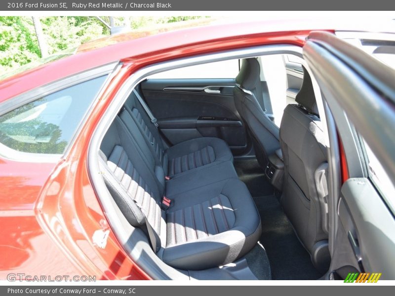 Ruby Red Metallic / Charcoal Black 2016 Ford Fusion SE