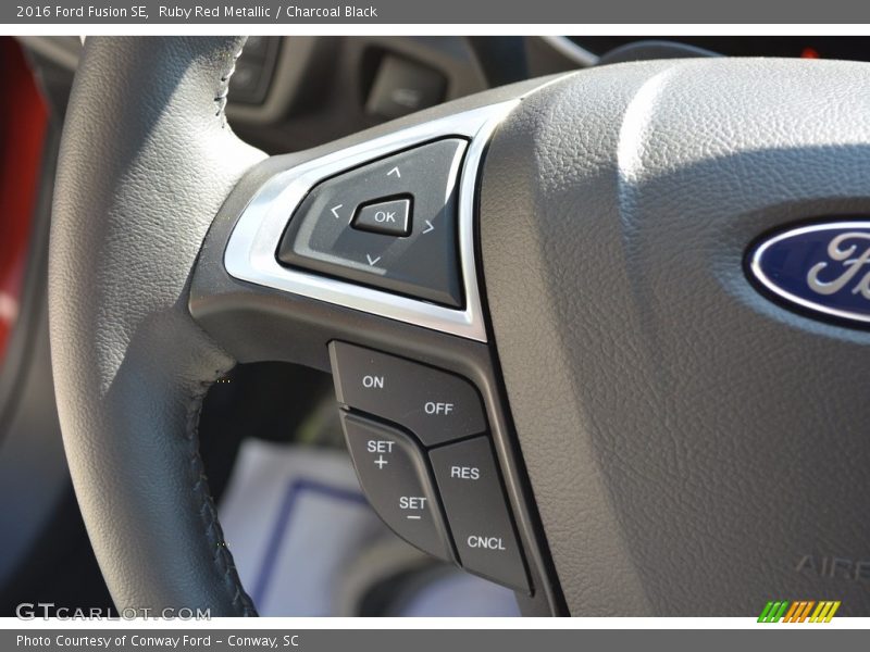 Ruby Red Metallic / Charcoal Black 2016 Ford Fusion SE