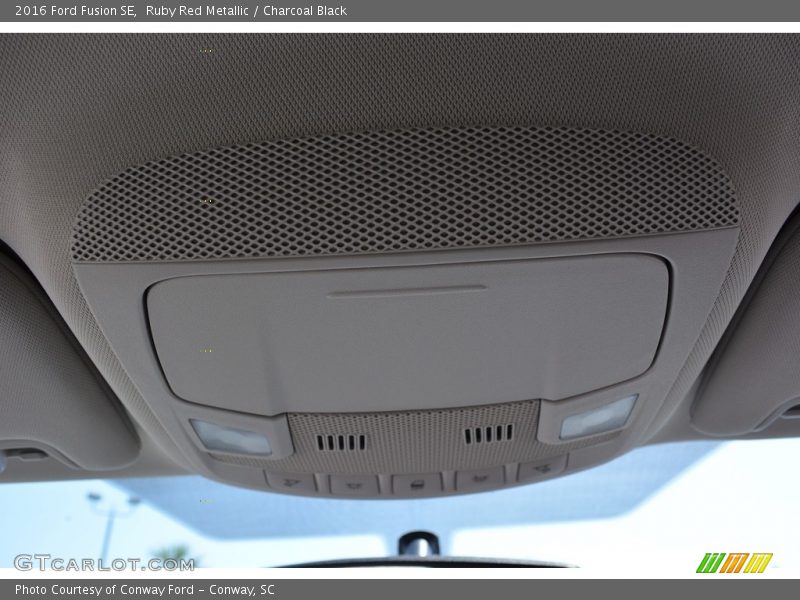 Ruby Red Metallic / Charcoal Black 2016 Ford Fusion SE