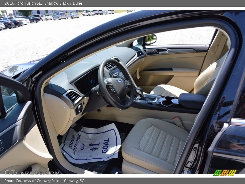 Shadow Black / Dune 2016 Ford Fusion SE
