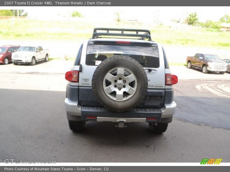 Titanium Metallic / Dark Charcoal 2007 Toyota FJ Cruiser 4WD