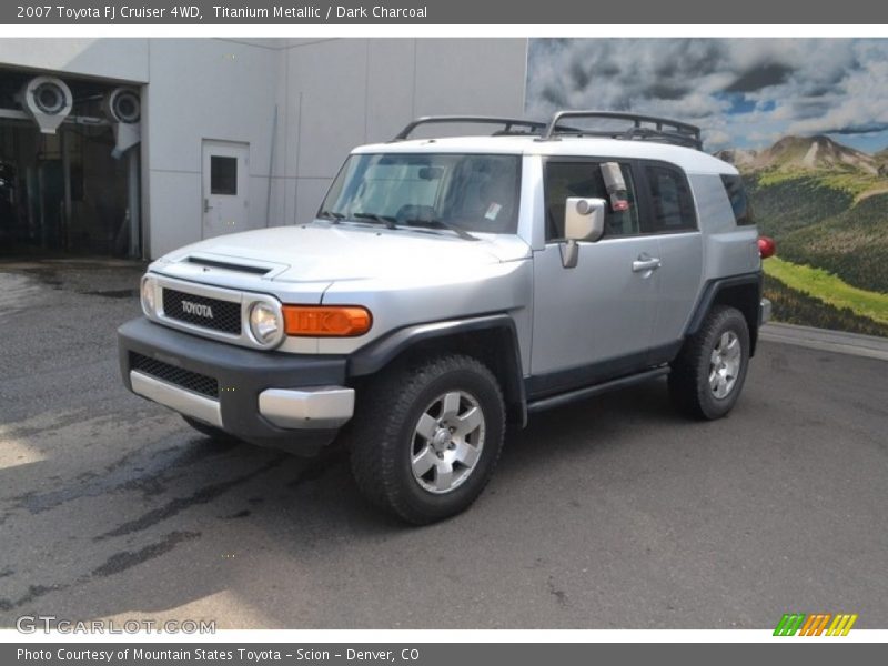 Titanium Metallic / Dark Charcoal 2007 Toyota FJ Cruiser 4WD