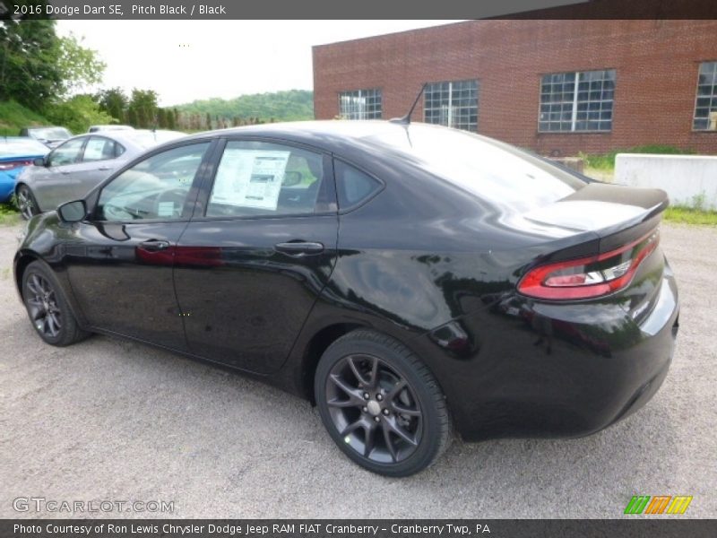 Pitch Black / Black 2016 Dodge Dart SE