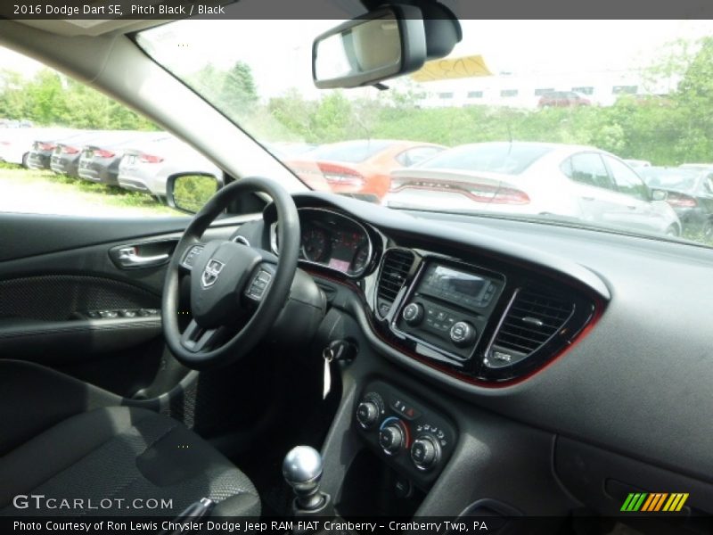 Pitch Black / Black 2016 Dodge Dart SE
