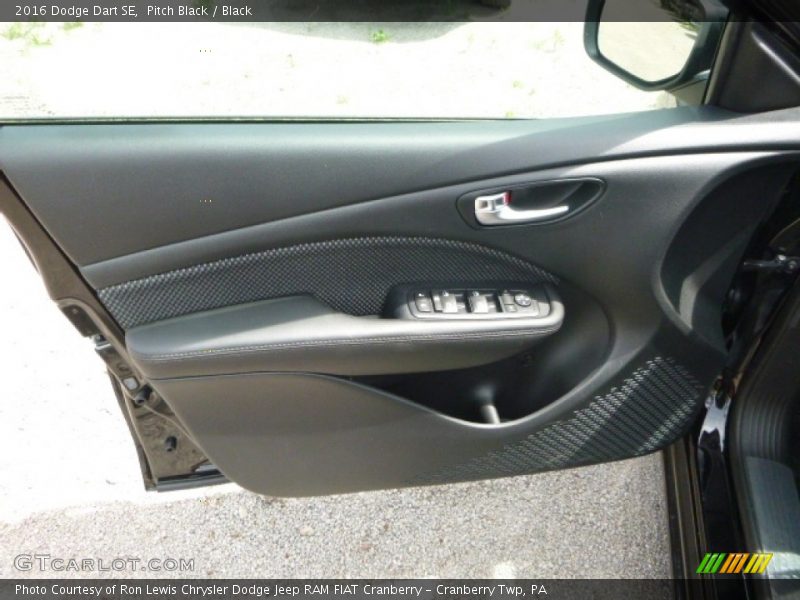 Pitch Black / Black 2016 Dodge Dart SE