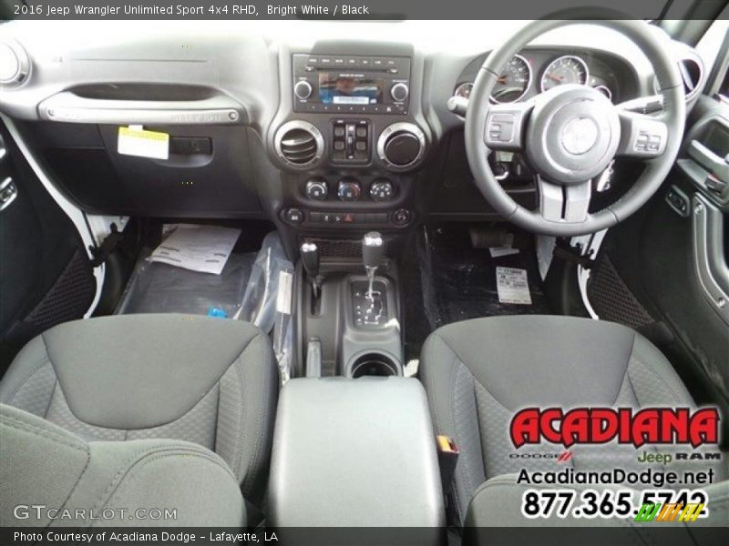 Bright White / Black 2016 Jeep Wrangler Unlimited Sport 4x4 RHD