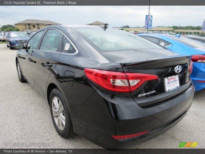 Phantom Black / Beige 2016 Hyundai Sonata SE