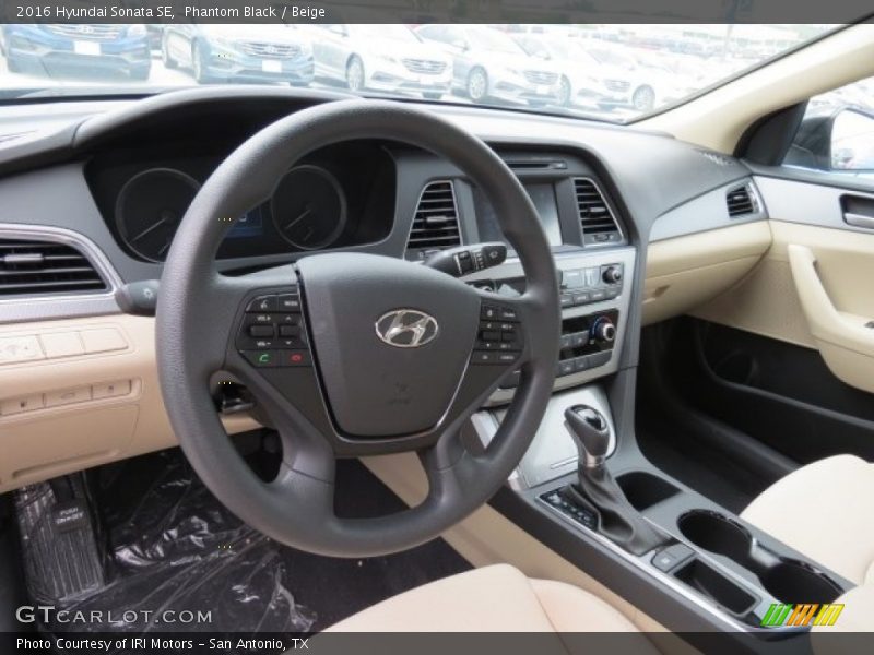 Phantom Black / Beige 2016 Hyundai Sonata SE