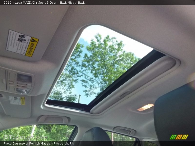 Black Mica / Black 2010 Mazda MAZDA3 s Sport 5 Door