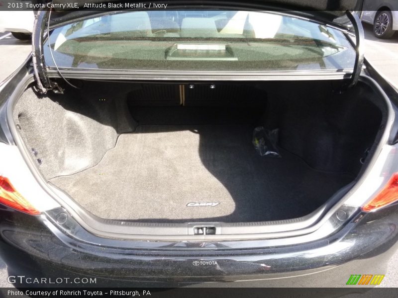 Attitude Black Metallic / Ivory 2013 Toyota Camry XLE