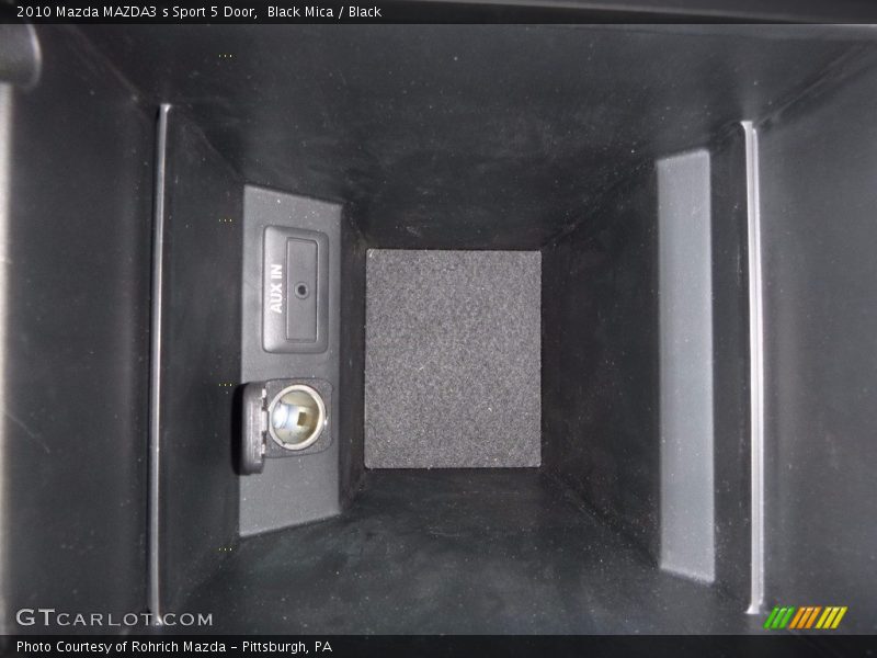 Black Mica / Black 2010 Mazda MAZDA3 s Sport 5 Door