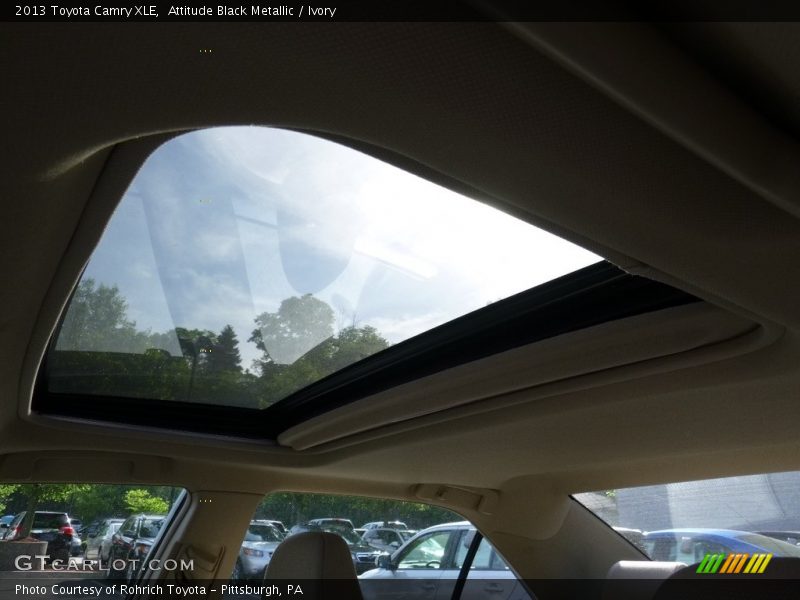 Attitude Black Metallic / Ivory 2013 Toyota Camry XLE