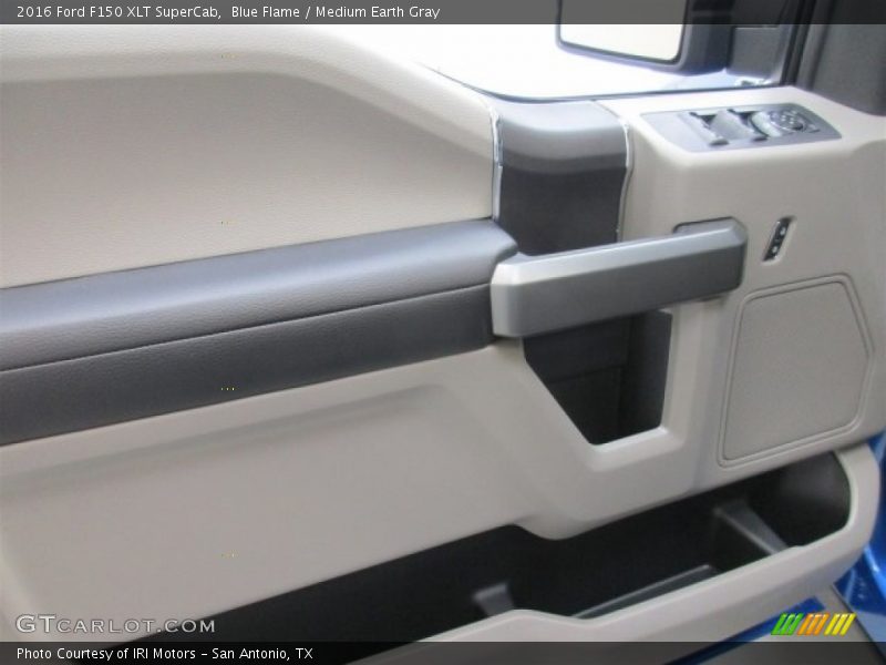 Blue Flame / Medium Earth Gray 2016 Ford F150 XLT SuperCab
