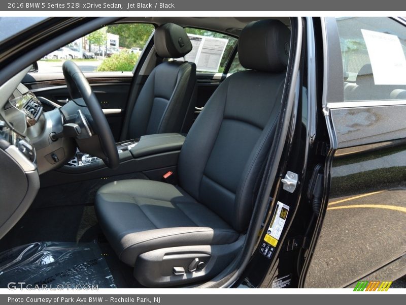 Jet Black / Black 2016 BMW 5 Series 528i xDrive Sedan