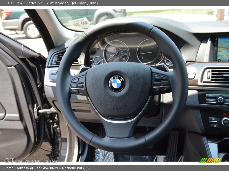 Jet Black / Black 2016 BMW 5 Series 528i xDrive Sedan