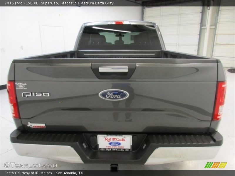 Magnetic / Medium Earth Gray 2016 Ford F150 XLT SuperCab