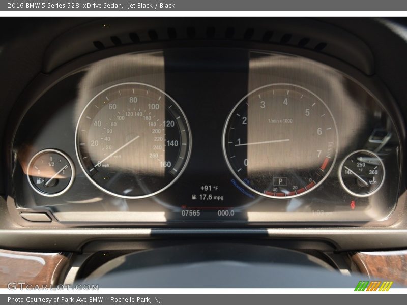 Jet Black / Black 2016 BMW 5 Series 528i xDrive Sedan