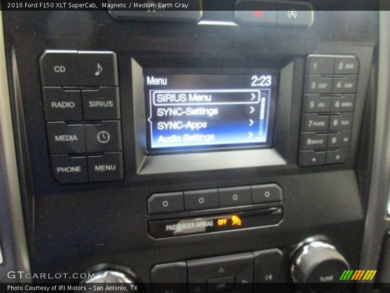 Magnetic / Medium Earth Gray 2016 Ford F150 XLT SuperCab