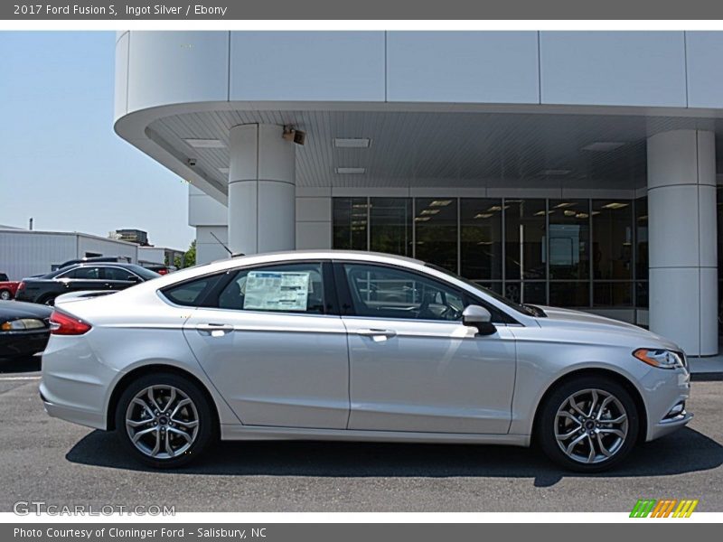 Ingot Silver / Ebony 2017 Ford Fusion S