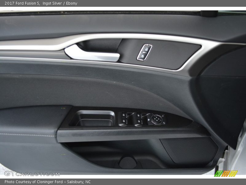 Ingot Silver / Ebony 2017 Ford Fusion S