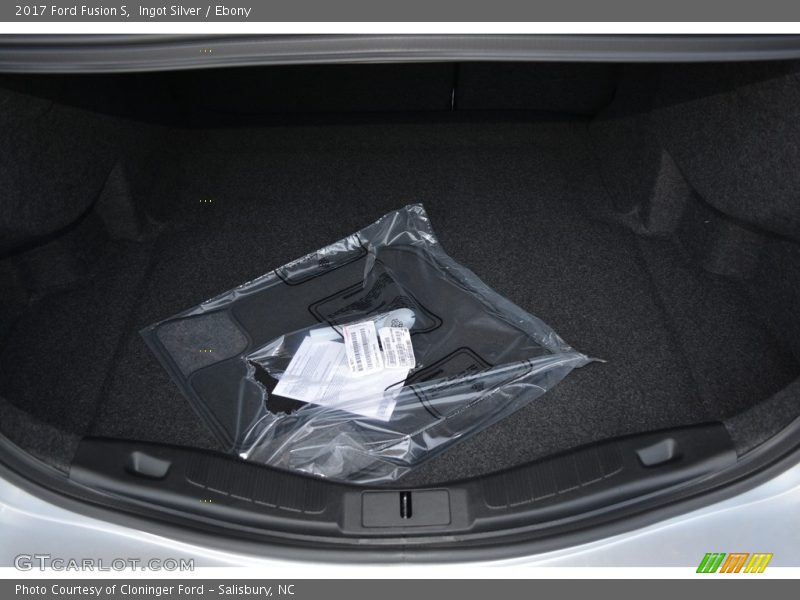Ingot Silver / Ebony 2017 Ford Fusion S