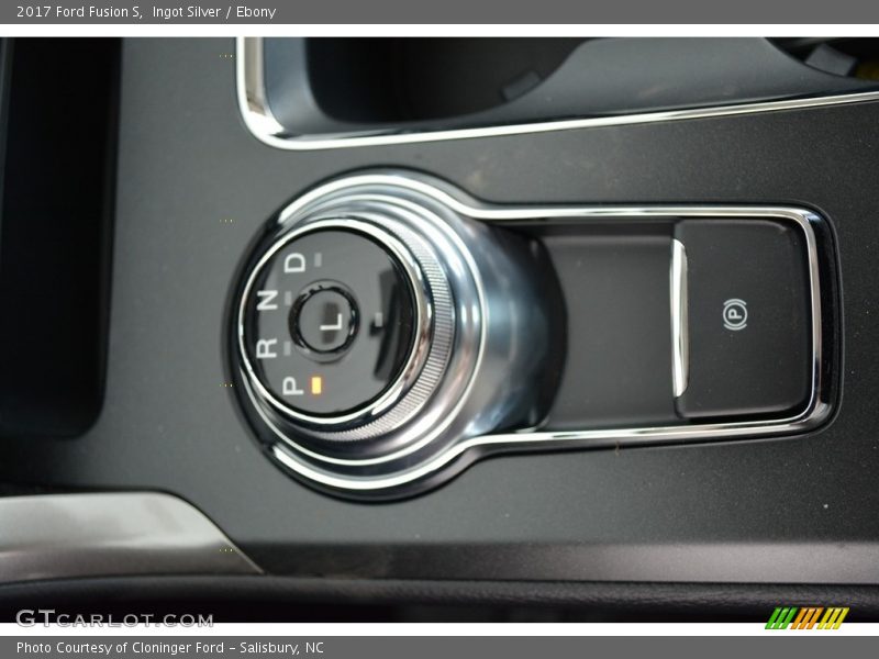 Ingot Silver / Ebony 2017 Ford Fusion S