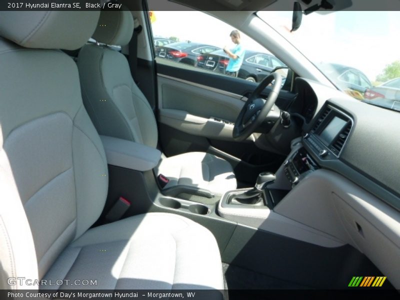 Black / Gray 2017 Hyundai Elantra SE