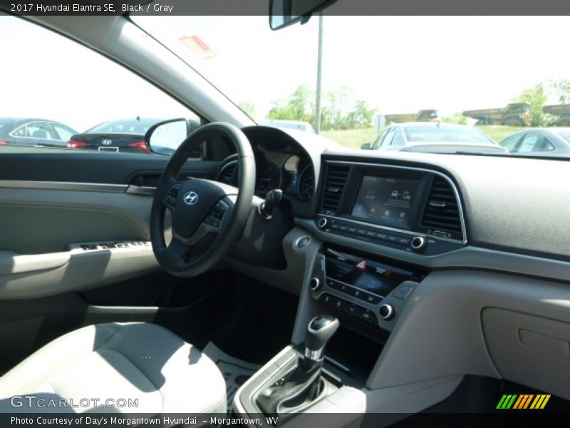 Black / Gray 2017 Hyundai Elantra SE