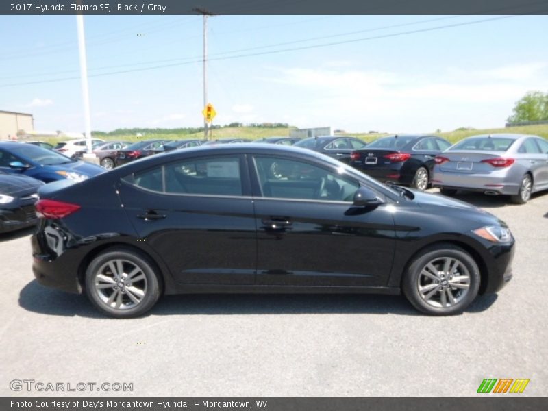 Black / Gray 2017 Hyundai Elantra SE